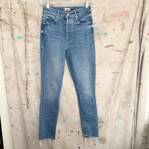Mother the Stunner Ankle Fray Jeans in Crate Digger - Picture 2 of 7